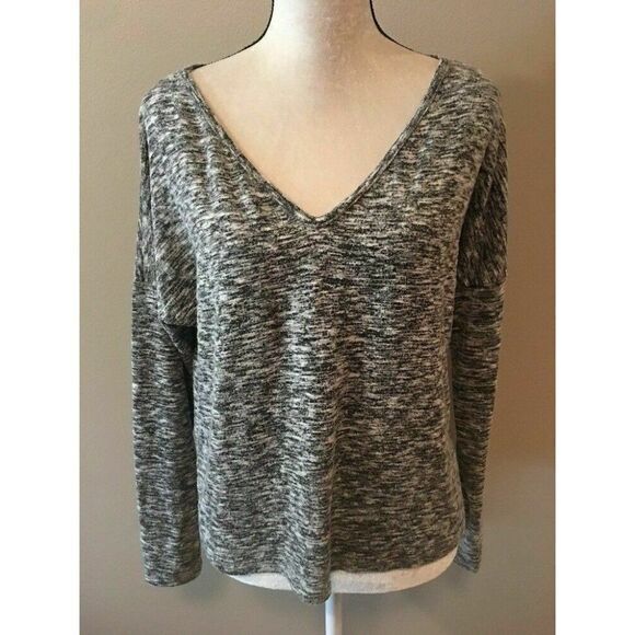 Tobey Grey Womens Black White Gray Long Sleeve V Neck Top Small - Picture 1 of 8